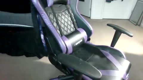 starella___saxxxton online show from 12.18.24