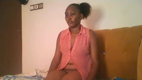 Snapshot of stargirl880271 chatting on 01.18.25 isha online show from 01.18.25