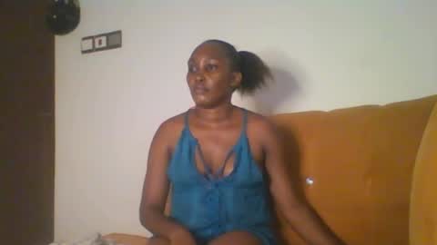 Snapshot of stargirl880271 chatting on 01.18.25 isha online show from 01.18.25