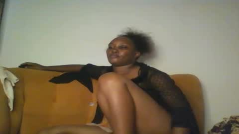 Snapshot of stargirl880271 chatting on 10.16.25 isha online show from 10.16.25
