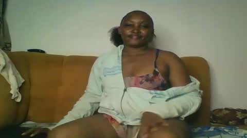 Snapshot of stargirl880271 chatting on 10.22.25 isha online show from 10.22.25