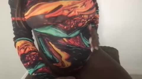 Snapshot of starjewelsxo chatting on 09.23.25 Star Jewels online show from 09.23.25