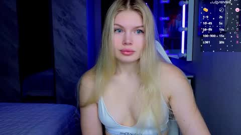 Caroline online show from 04.19.26