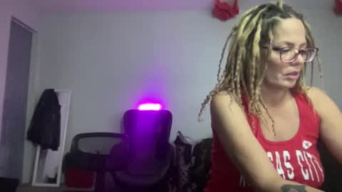 Starrlane9999 online show from 12.04.24