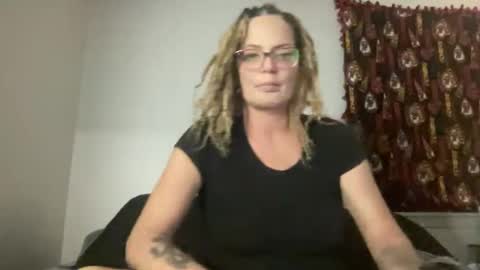 Starrlane9999 online show from 12.11.24