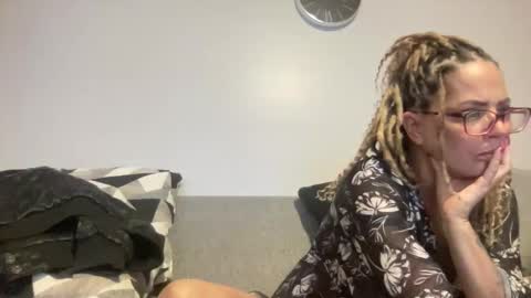 Starrlane9999 online show from 12.13.24