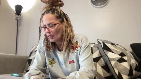 Starrlane9999 online show from 12.13.24