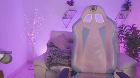 Yoko online show from 09.15.25