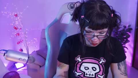 Yoko online show from 10.04.25