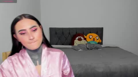 Snapshot of steban_and_kim chatting on 11.29.25 steban and kim online show from 11.29.25