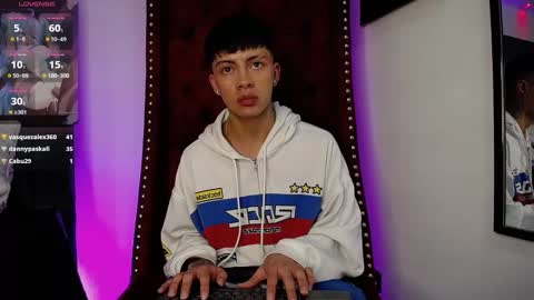 Snapshot of steev_novoa chatting on 12.07.24 Steev online show from 12.07.24