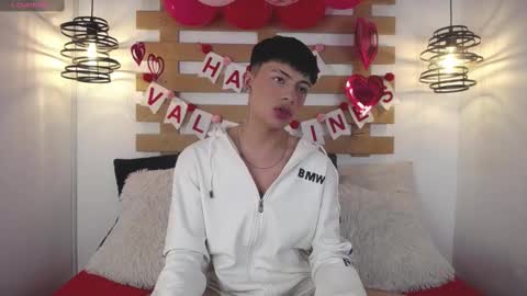 Snapshot of steev_novoa chatting on 02.14.25 Steev online show from 02.14.25