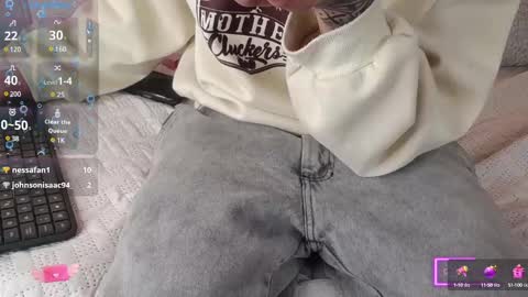 Snapshot of steev_novoa chatting on 02.18.25 Steev online show from 02.18.25