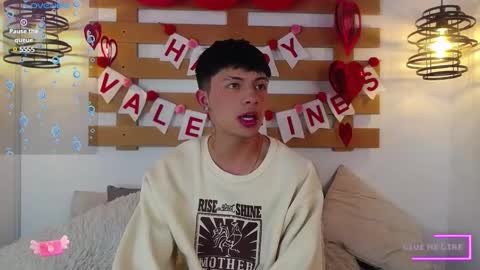 Snapshot of steev_novoa chatting on 02.19.25 Steev online show from 02.19.25