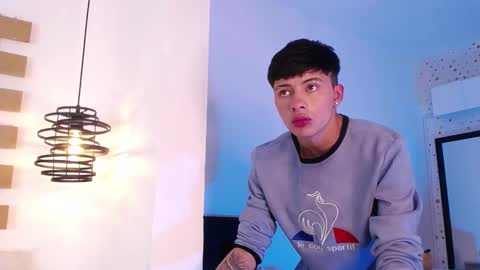 Snapshot of steev_novoa chatting on 03.04.25 Steev online show from 03.04.25