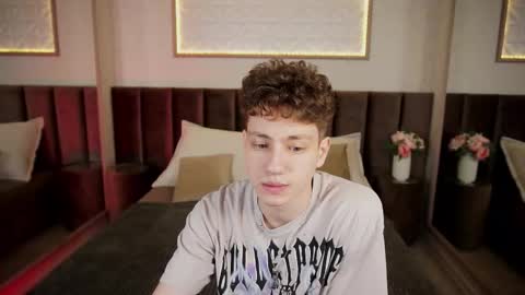 Esrefan online show from 03.08.26