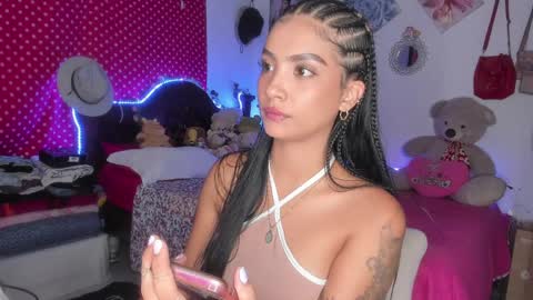 Im MiaIts my first day here  online show from 02.06.25