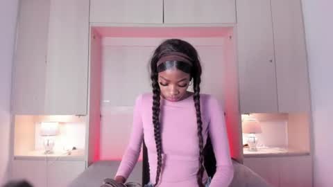stefannyevans_ online show from 07.15.26
