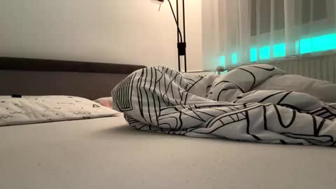 stefanomorelli online show from 10.27.25