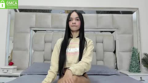 Snapshot of stefany520 chatting on 01.04.25 Stefany online show from 01.04.25