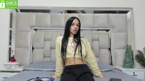 Snapshot of stefany520 chatting on 01.04.25 Stefany online show from 01.04.25