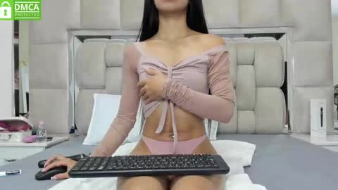 Snapshot of stefany520 chatting on 02.26.25 Stefany online show from 02.26.25