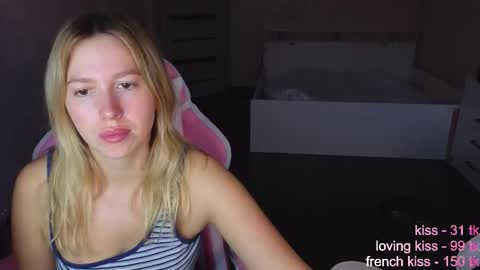 Snapshot of stefany_and_bettany chatting on 10.23.25 stefany_and_bettany online show from 10.23.25