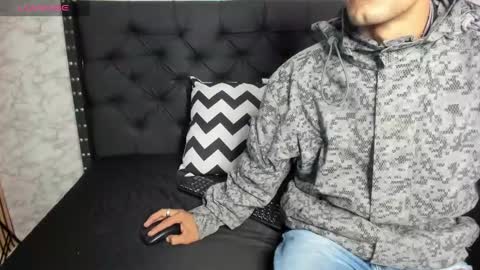 stefany_pablo1 online show from 02.19.25