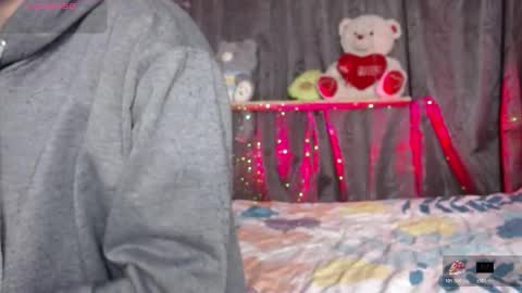 stefany_pablo1 online show from 11.19.25