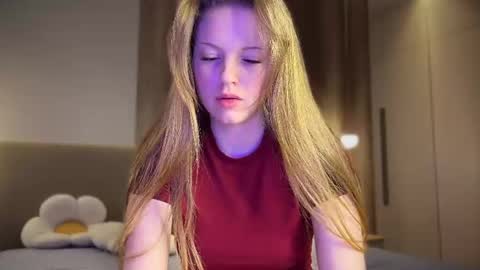 STEFI  Streams every day from 10 PM GTM1  online show from 05.03.26