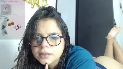 Snapshot of stefy_loveee chatting on 08.05.26 Stefy independent girl online show from 08.05.26