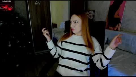 Snapshot of stella__cox chatting on 01.13.25 Stella Cox online show from 01.13.25