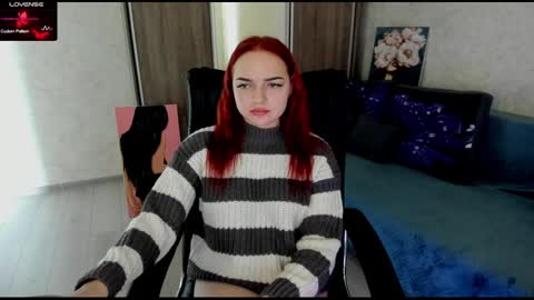 Snapshot of stella__cox chatting on 02.10.25 Stella Cox online show from 02.10.25