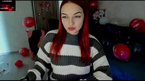 Snapshot of stella__cox chatting on 02.14.25 Stella Cox online show from 02.14.25
