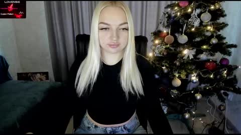 Snapshot of stella__cox chatting on 01.11.26 Stella Cox online show from 01.11.26