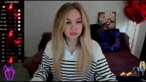 Snapshot of stella__cox chatting on 02.28.26 Stella Cox online show from 02.28.26
