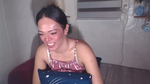 Snapshot of stellabronze chatting on 03.11.25 stella online show from 03.11.25