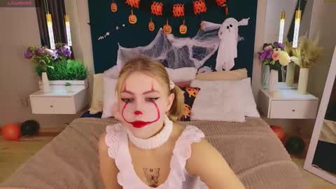 Stella 3 online show from 10.30.25