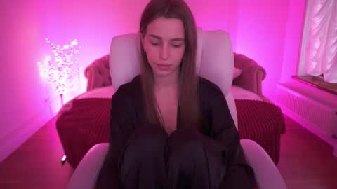 stellahoneywell online show from 02.06.26
