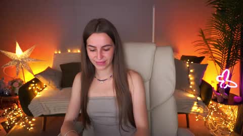 stellahoneywell online show from 06.04.26