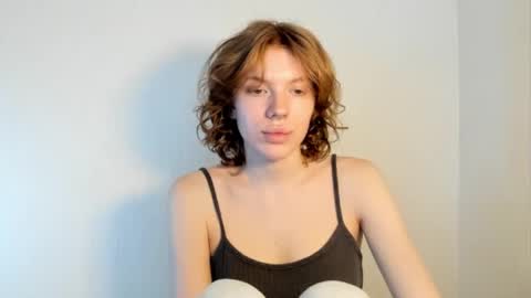 S T E L L A online show from 09.09.25