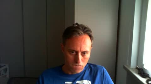 Snapshot of sten015 chatting on 06.18.26 sten015 online show from 06.18.26