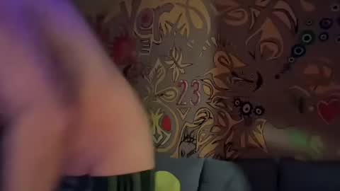 lee online show from 02.24.25