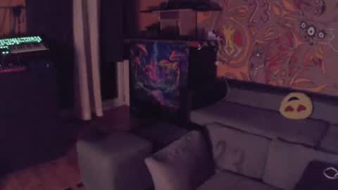 lee online show from 09.14.25