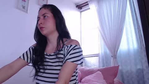 Snapshot of step_daughter_ chatting on 12.03.24 MIA online show from 12.03.24