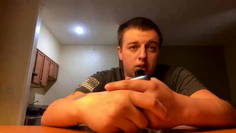 Snapshot of stepbro18 chatting on 02.18.25 Honestly Im a slut I have a high sex drive and I love talking to people off this platform online show from 02.18.25