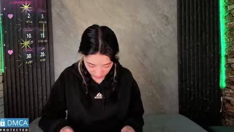 Stepha online show from 12.15.25