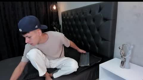 Stephane Rouss online show from 01.16.26