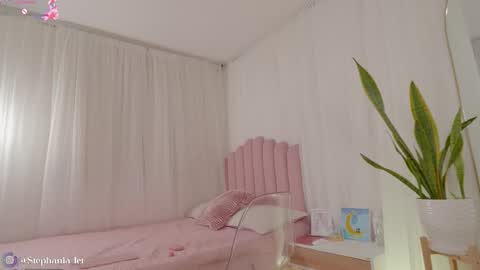 stephania_let online show from 12.05.25