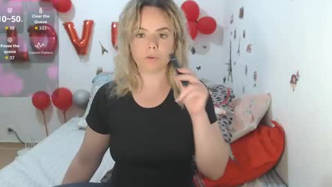 Stephanie   online show from 05.11.26
